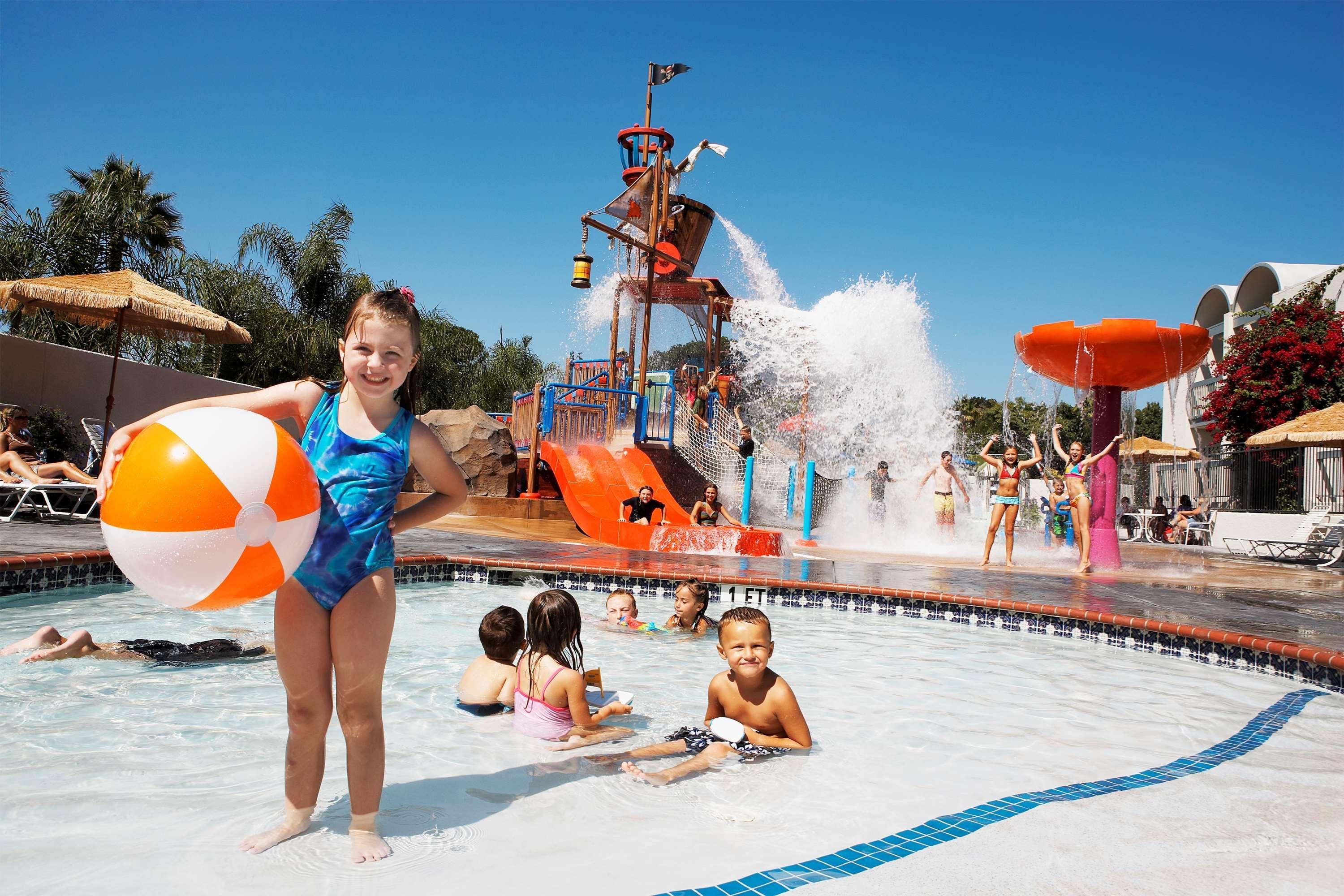 Howard Johnson By Wyndham Anaheim Hotel & Water Playground Fasilitas foto