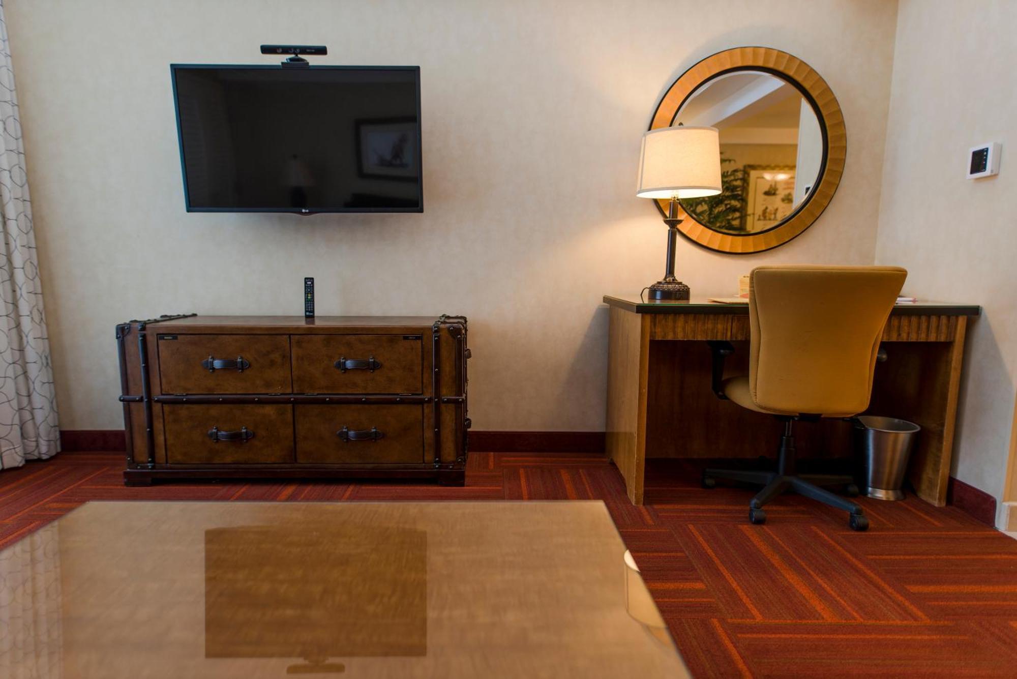 Howard Johnson By Wyndham Anaheim Hotel & Water Playground Bagian luar foto