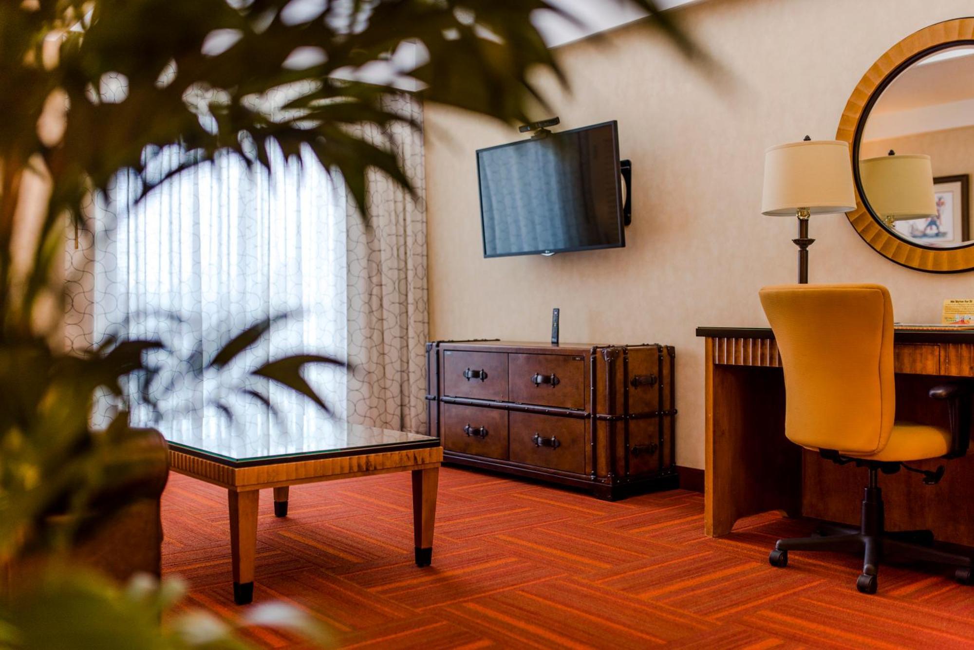 Howard Johnson By Wyndham Anaheim Hotel & Water Playground Bagian luar foto