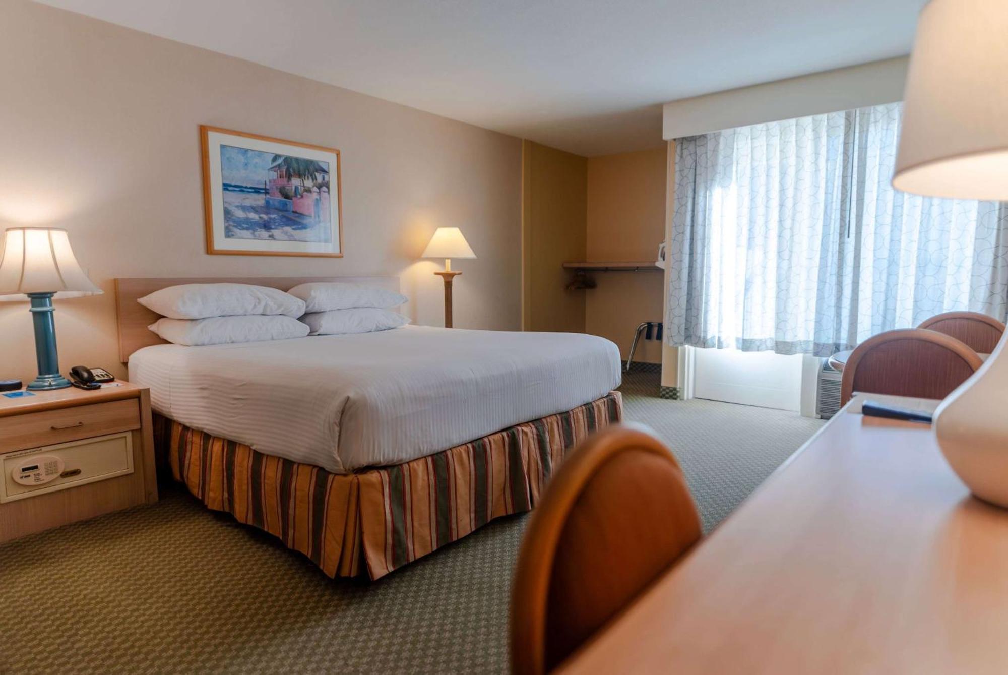 Howard Johnson By Wyndham Anaheim Hotel & Water Playground Bagian luar foto