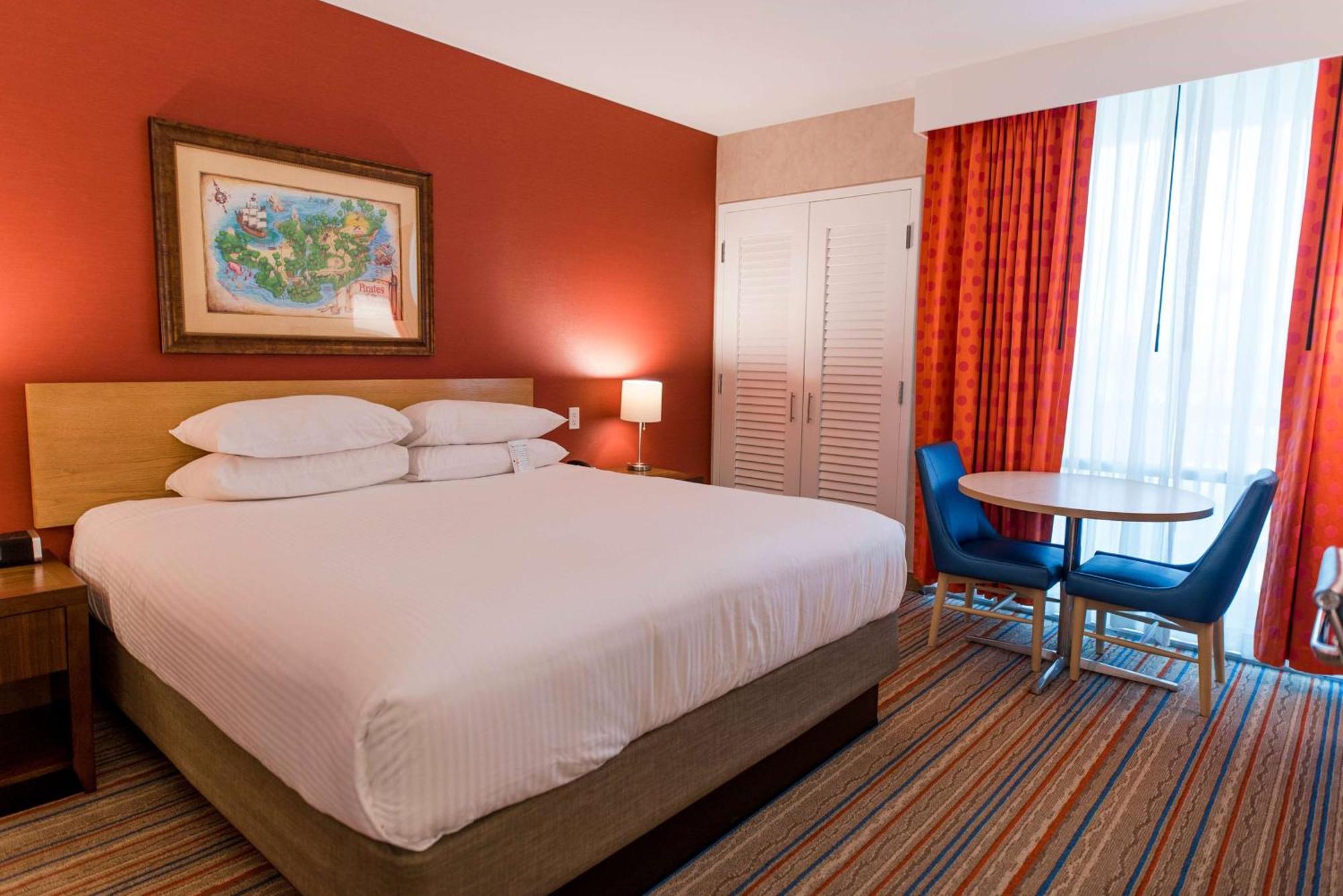 Howard Johnson By Wyndham Anaheim Hotel & Water Playground Bagian luar foto